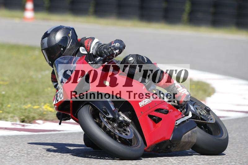 /Archiv-2025/48 25.08.2025 Cornu Master School ADR/rot-rouge/106